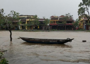พายุพัดถล่มเวียดนาม 28 ก.ย.﻿